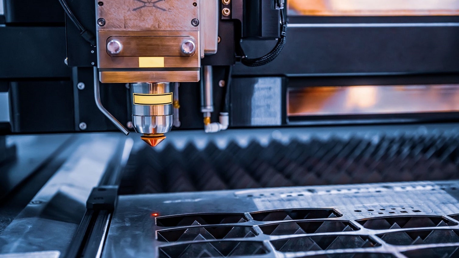 Parameters which influence the laser cutting process